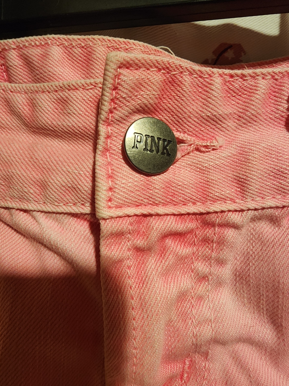 SZ 2 VS PINK JEAN SHORTS. - Picture 3 of 8